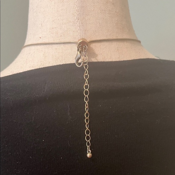 Golden Necklace - Picture 3 of 7